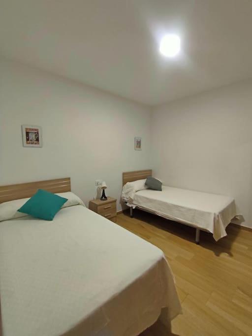 Apartamento Acerota, Con Parking Gratuito Cordoba Dış mekan fotoğraf